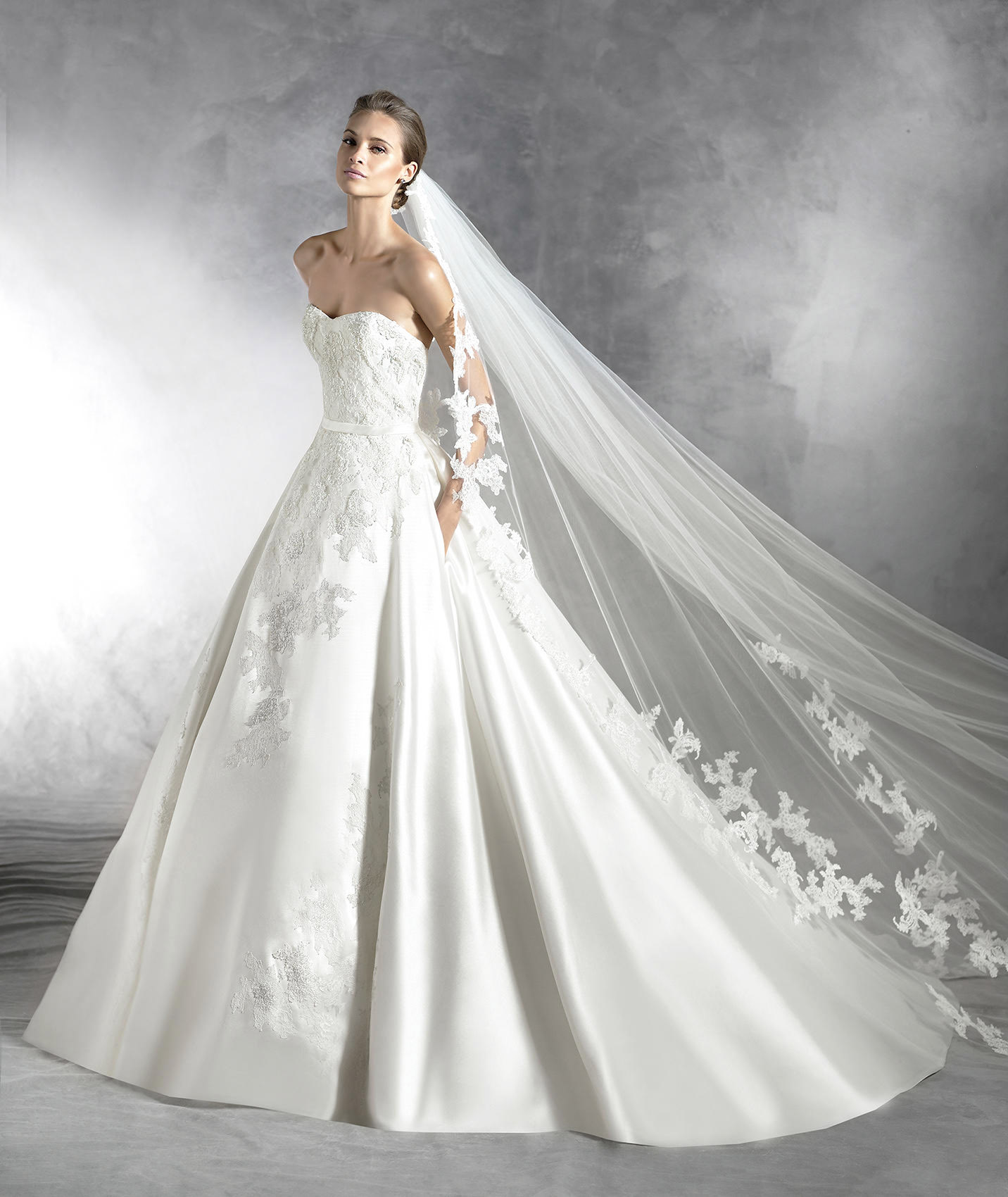 Abiti da hot sale sposa famosi