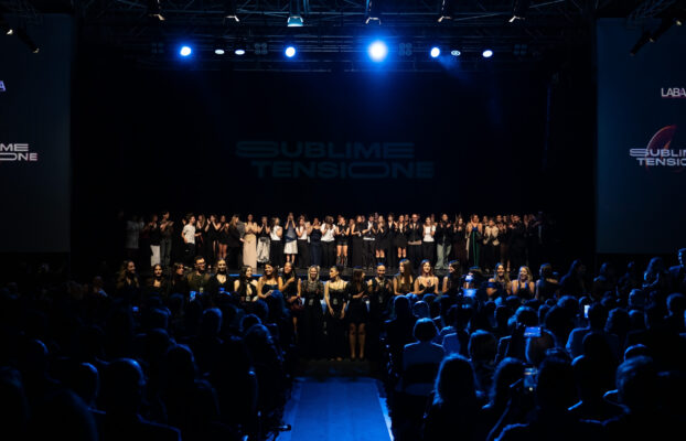 “Sublime tensione”, al Teatro Cartiere Carrara il il racconto della nuova generazione della moda contemporanea